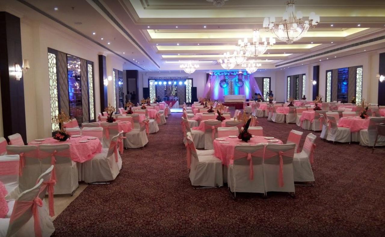 Continent Hotel Nawanshahr Nawāshahr Buitenkant foto